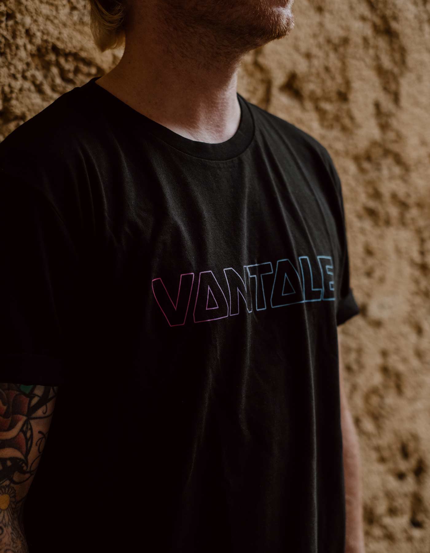 Camiseta – logotipo VANTALE – unisex